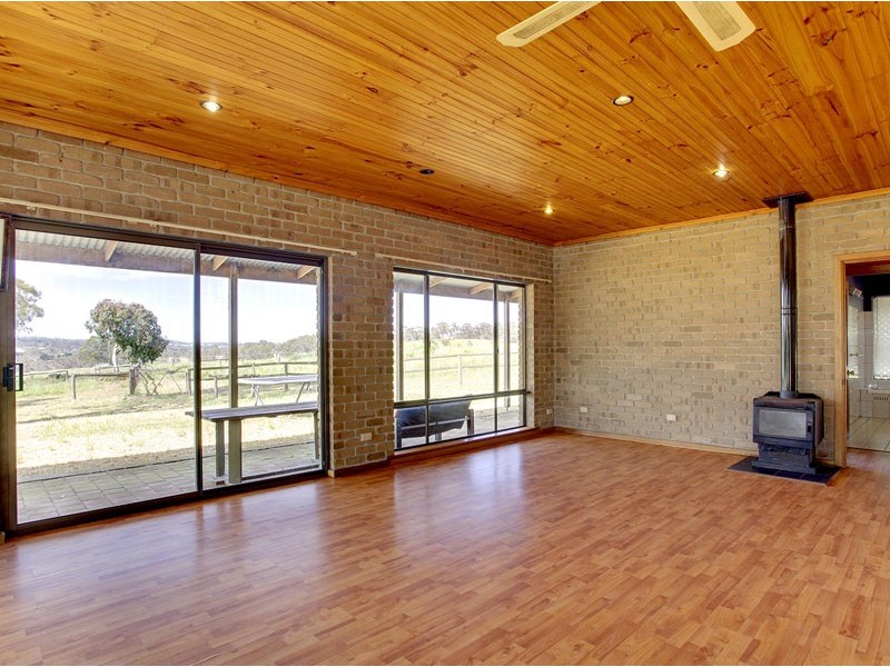 25 Elm Drive (Off of Tiers Road), Woodside SA 5244