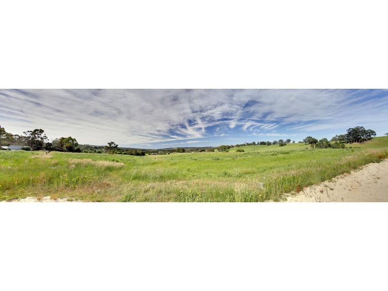 25 Elm Drive (Off of Tiers Road), Woodside SA 5244