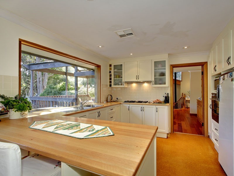 9 Hollidays Road, Summertown SA 5141