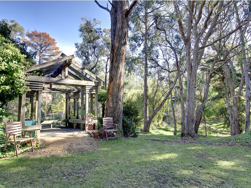 9 Hollidays Road, Summertown SA 5141