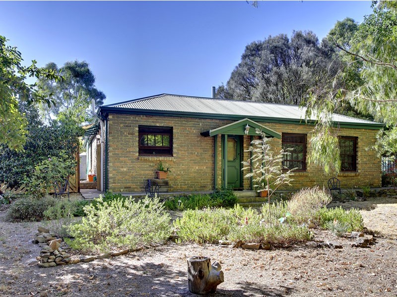 1 Bleeze Street, Birdwood SA 5234