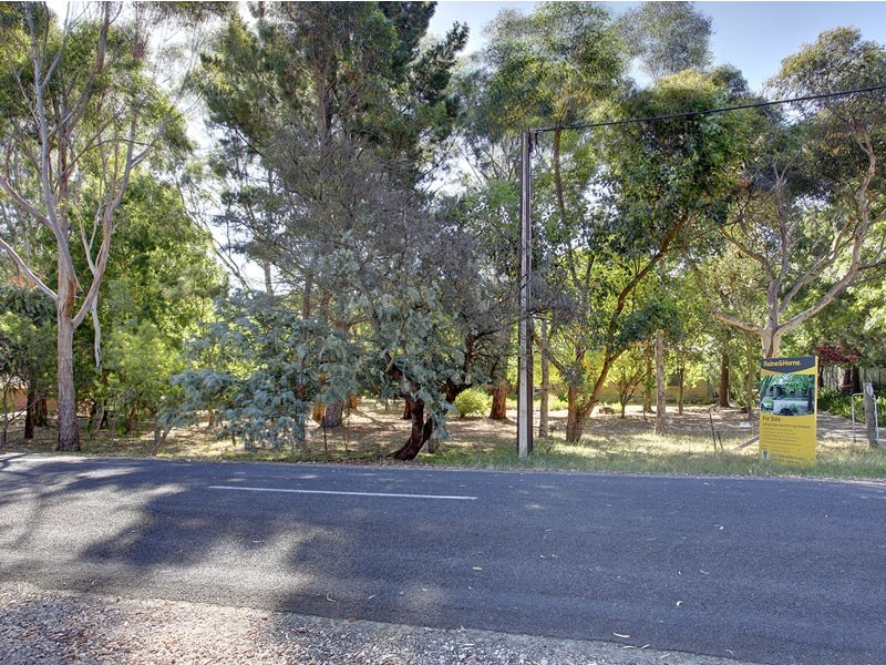 1 Bleeze Street, Birdwood SA 5234