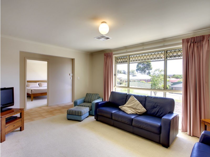 90 Grevillea Way, Woodside SA 5244