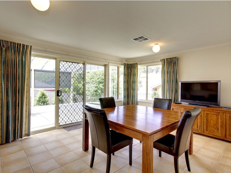 90 Grevillea Way, Woodside SA 5244