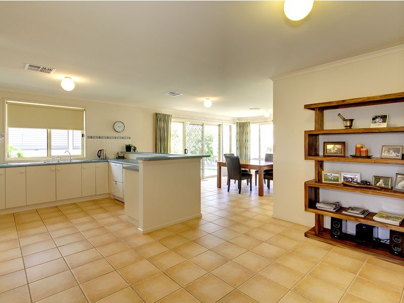 90 Grevillea Way, Woodside SA 5244