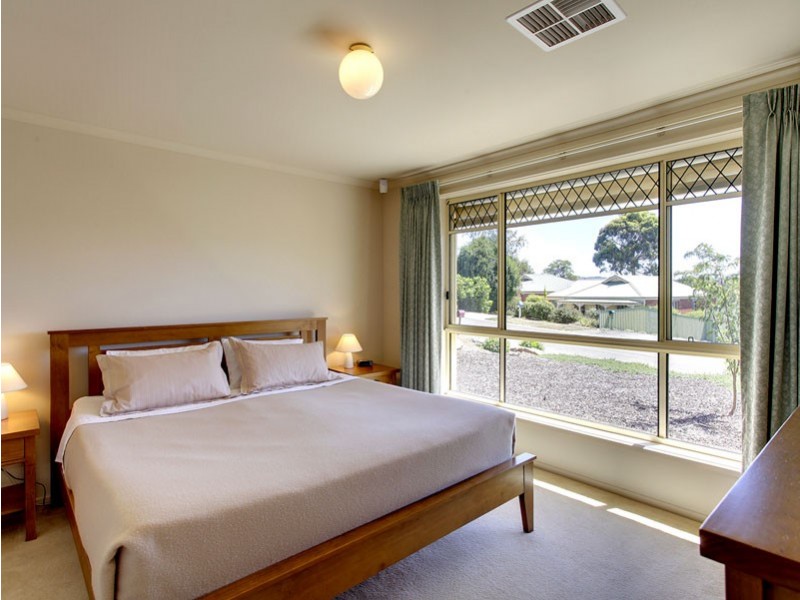 90 Grevillea Way, Woodside SA 5244