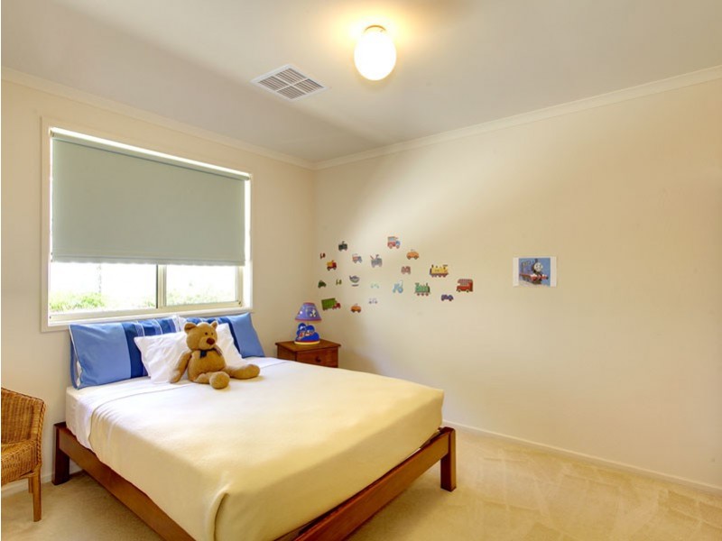 90 Grevillea Way, Woodside SA 5244