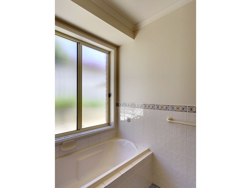 90 Grevillea Way, Woodside SA 5244