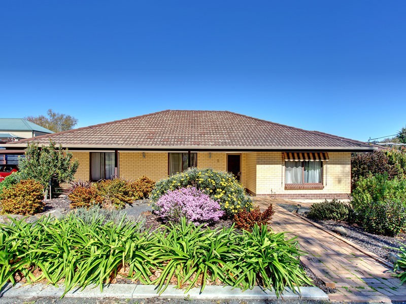 9 Oakwood Road, Oakbank SA 5243