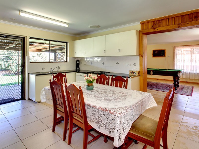 9 Oakwood Road, Oakbank SA 5243