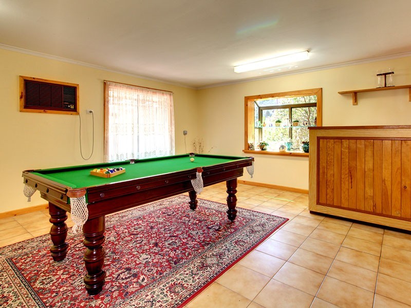 9 Oakwood Road, Oakbank SA 5243