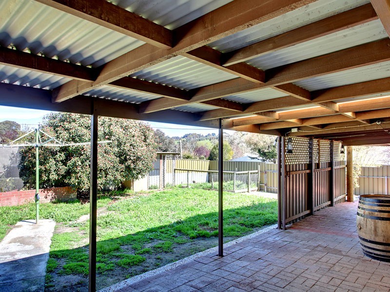 9 Oakwood Road, Oakbank SA 5243