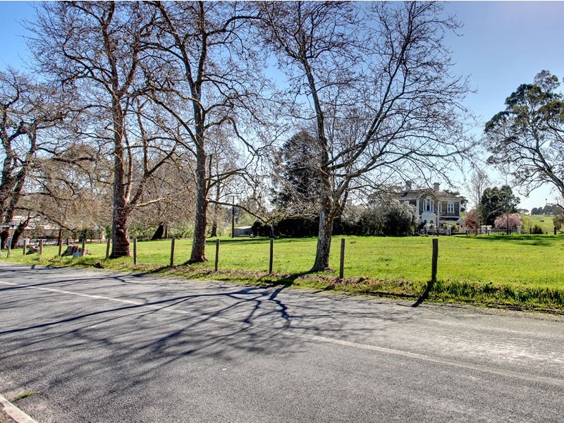 9 Oakwood Road, Oakbank SA 5243