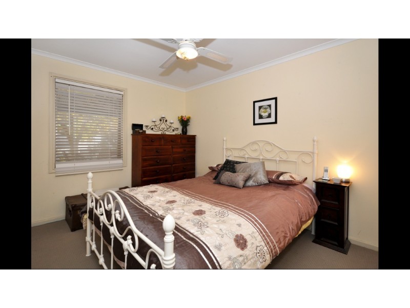 4 Alberg Avenue, Mount Barker SA 5251