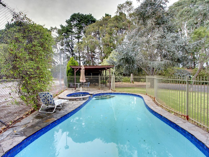 33 Sandow Road, Verdun SA 5245