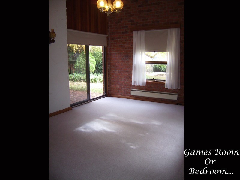 10 Hahn Drive, Hahndorf SA 5245
