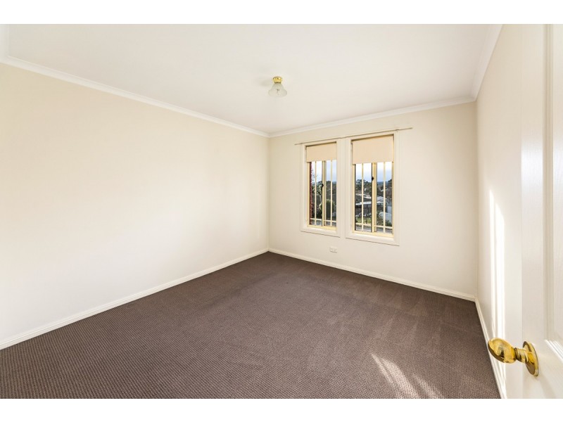 2/80 Grevillea Way, Woodside SA 5244
