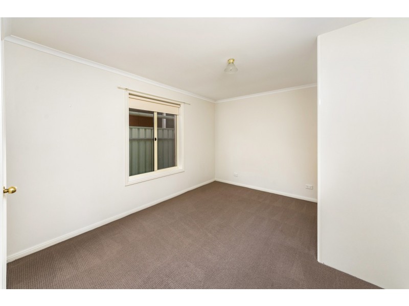 2/80 Grevillea Way, Woodside SA 5244
