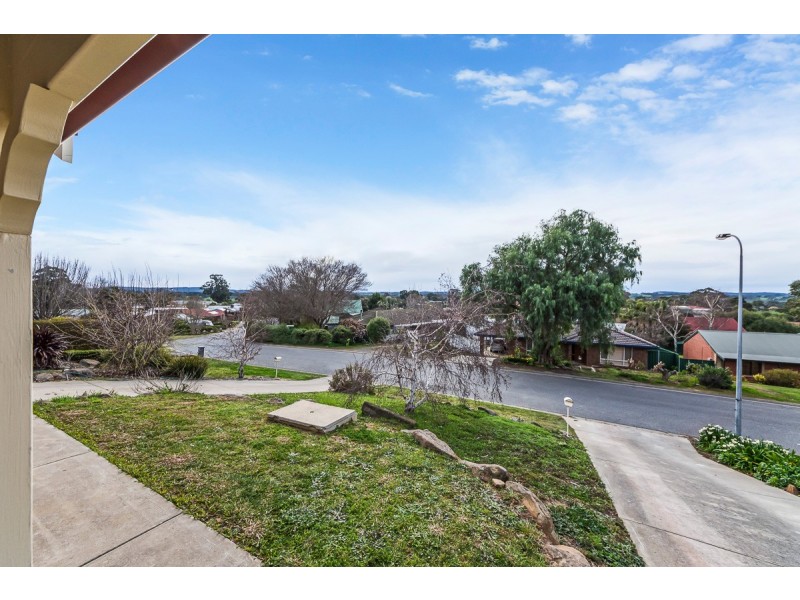 2/80 Grevillea Way, Woodside SA 5244