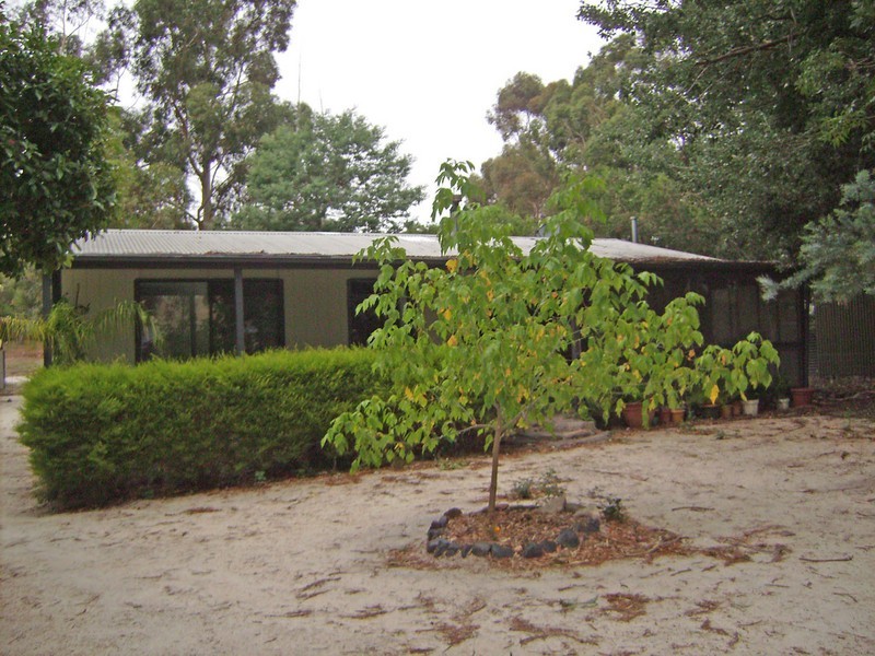 6 Hawthorn Road, Dawesley SA 5252