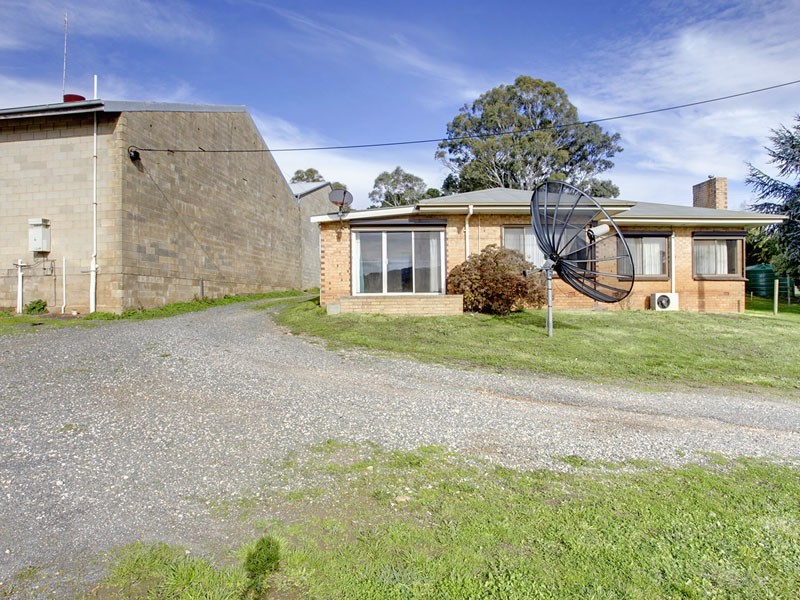 11 Hewletts Road, Forest Range SA 5139