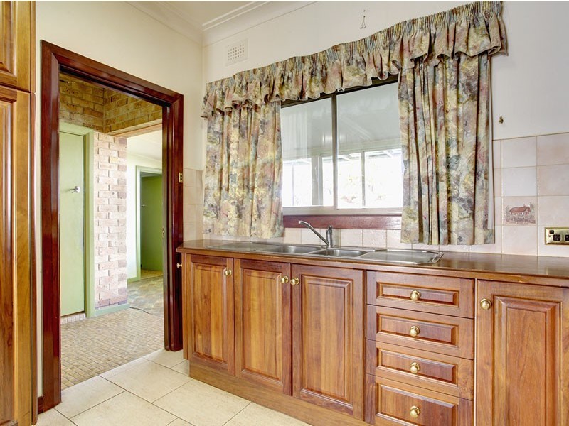 11 Hewletts Road, Forest Range SA 5139