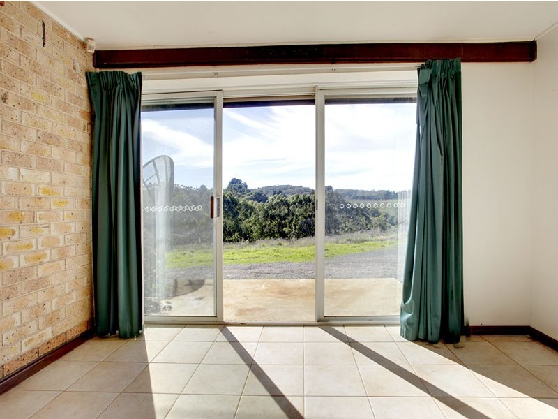 11 Hewletts Road, Forest Range SA 5139