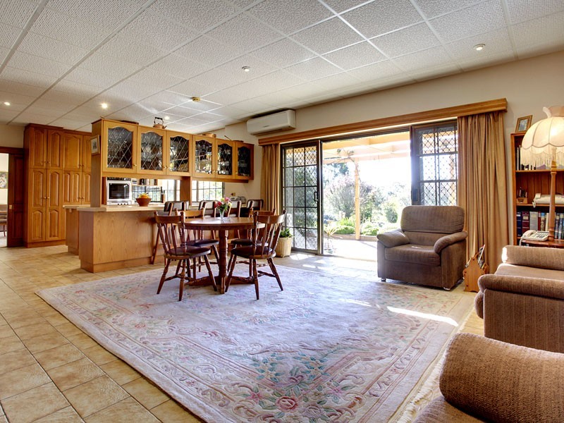 11 Oinns Road, Echunga SA 5153