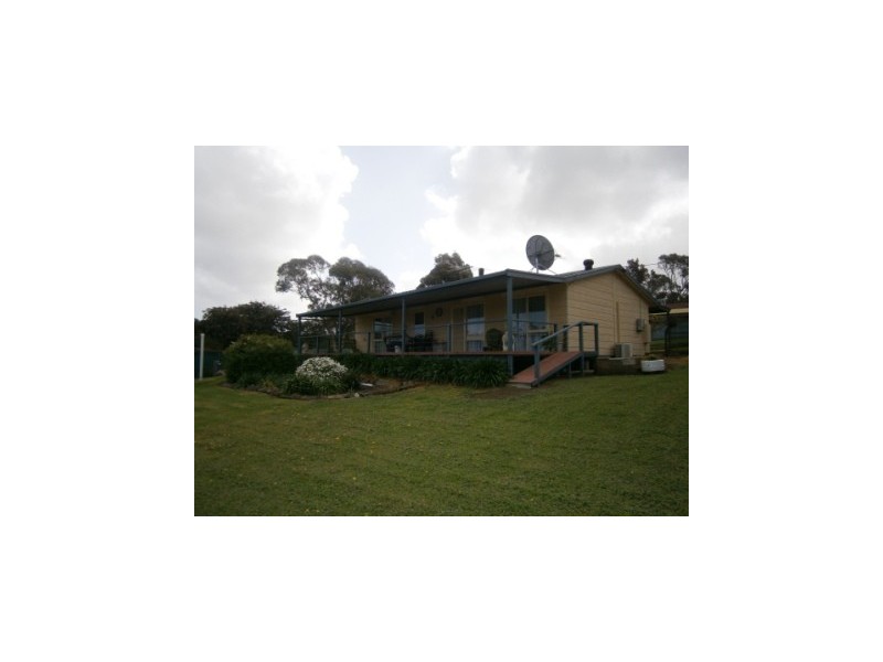 2 Hoopers Road, Tungkillo SA 5236