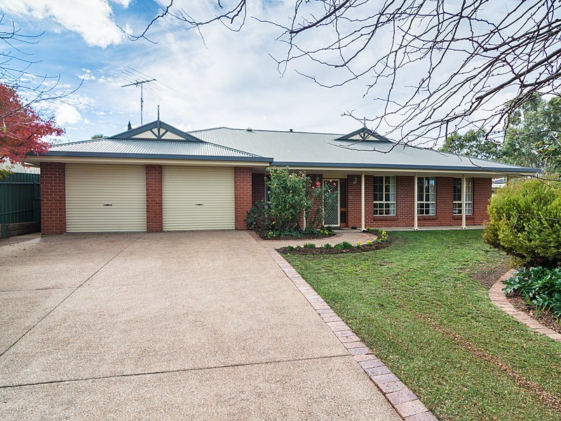 4 Cowan Avenue, Littlehampton SA 5250