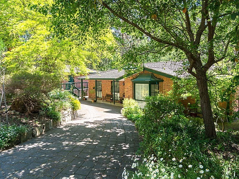 108 Cave Ave, Bridgewater SA 5155