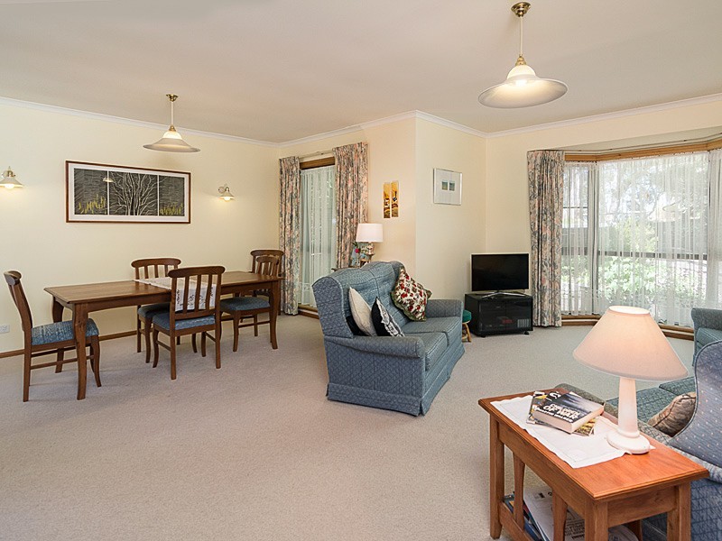 108 Cave Ave, Bridgewater SA 5155