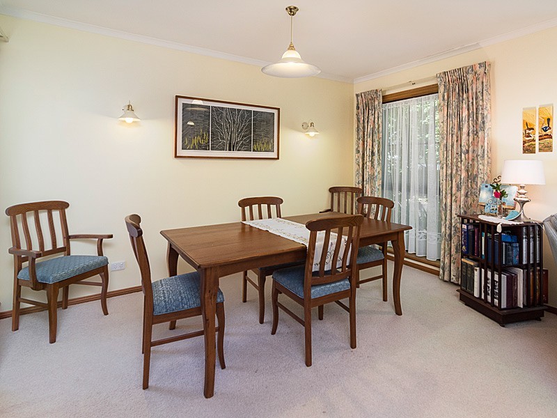 108 Cave Ave, Bridgewater SA 5155