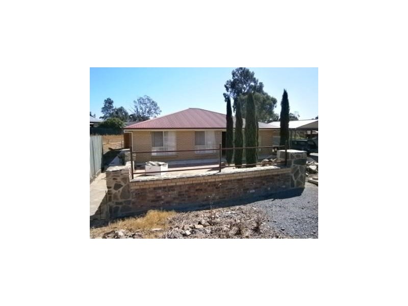 28 Railway Terrace, Mount Pleasant SA 5235