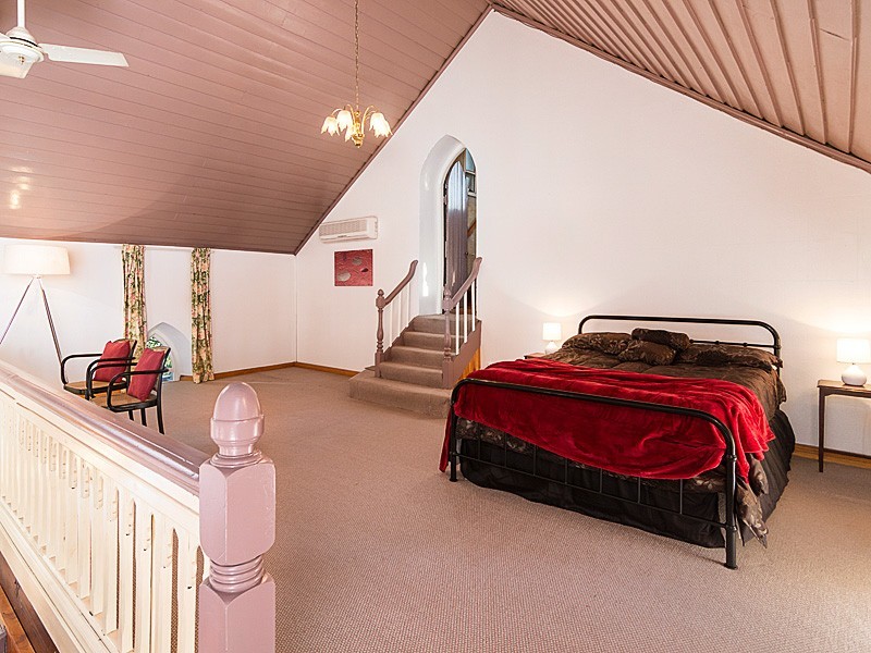 8 Robert Street, Woodside SA 5244