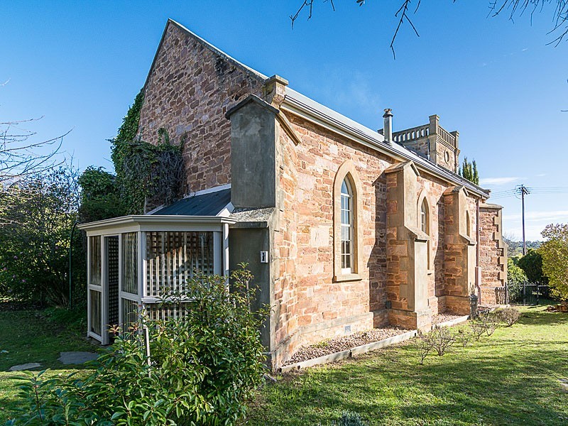 8 Robert Street, Woodside SA 5244