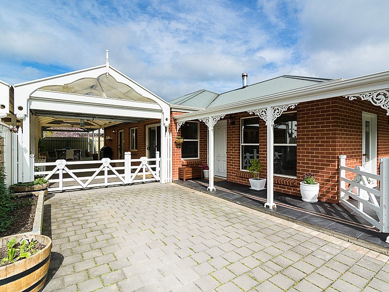 3 Oak Drive, Oakbank SA 5243