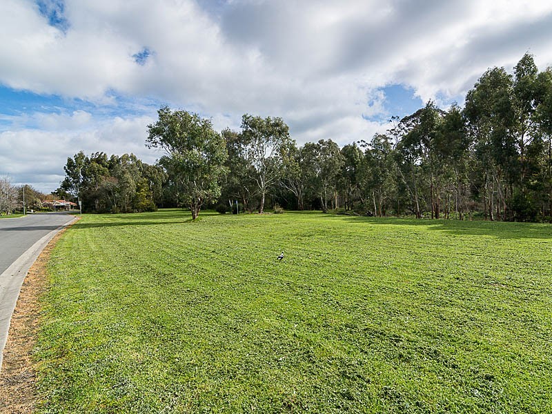 3 Oak Drive, Oakbank SA 5243