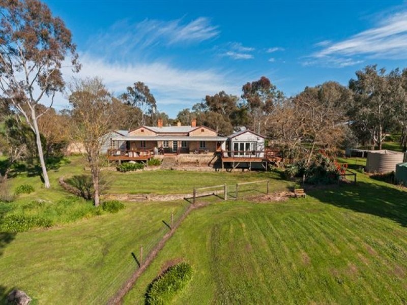 1860 Wine Country Cottages, Springton SA 5235