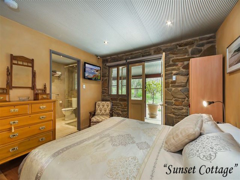 1860 Wine Country Cottages, Springton SA 5235