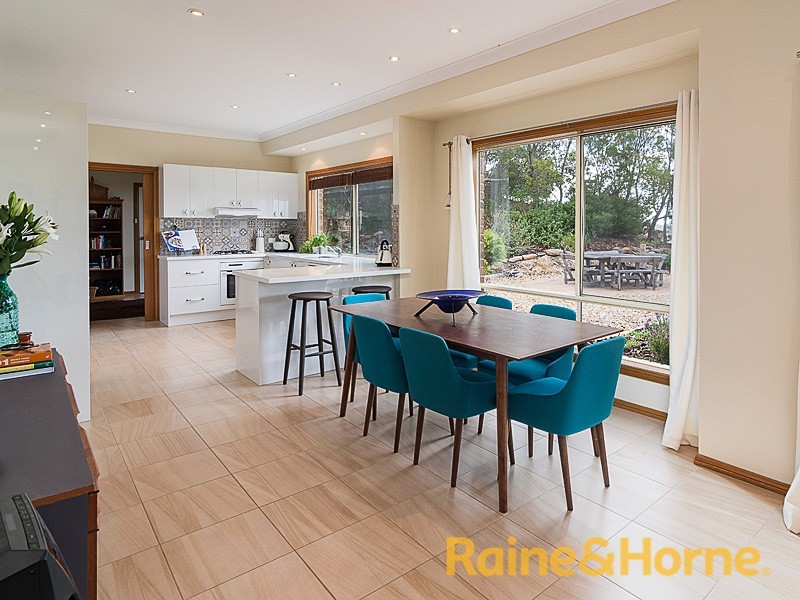 8 Dalmeny Drive, Mount Barker SA 5251