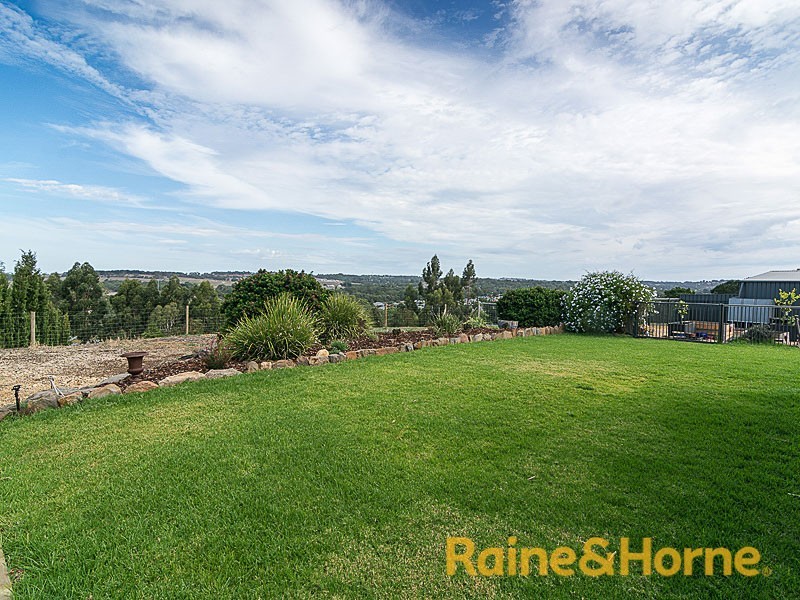 8 Dalmeny Drive, Mount Barker SA 5251