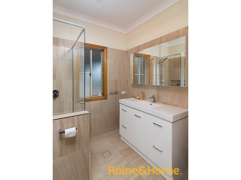 8 Dalmeny Drive, Mount Barker SA 5251