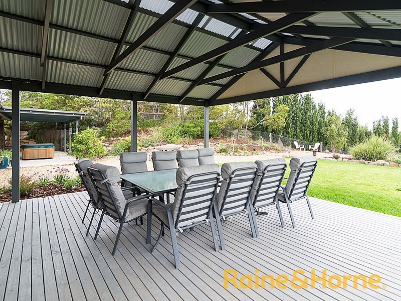 8 Dalmeny Drive, Mount Barker SA 5251