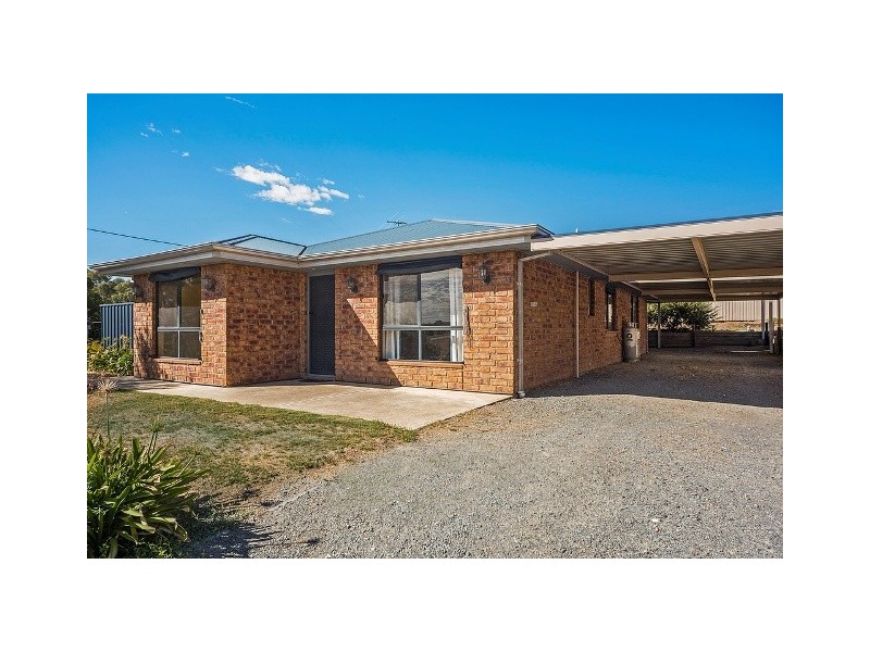 38 MacDonnell Tce, Springton SA 5235
