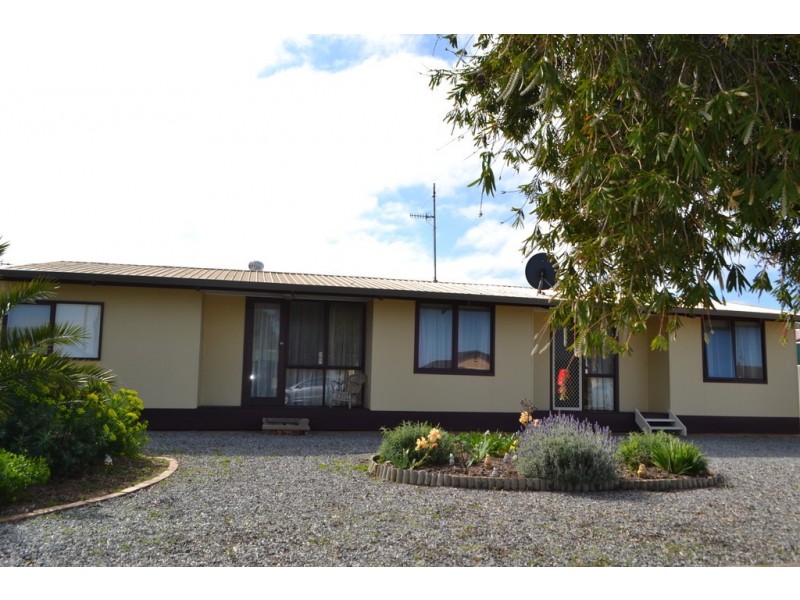 9 PFITZNER STREET, Tumby Bay SA 5605