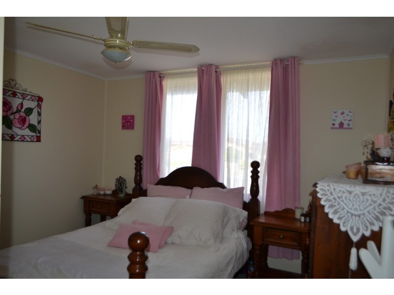 9 PFITZNER STREET, Tumby Bay SA 5605
