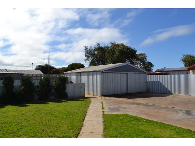 9 PFITZNER STREET, Tumby Bay SA 5605