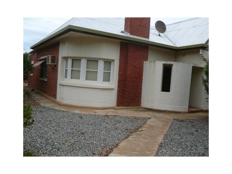 15 Tumby Bay Road, Cummins SA 5631