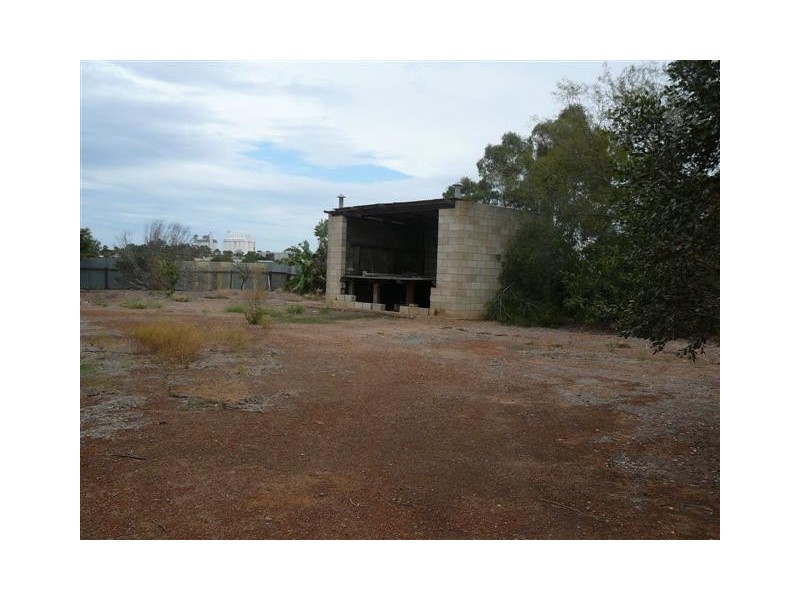 15 Tumby Bay Road, Cummins SA 5631